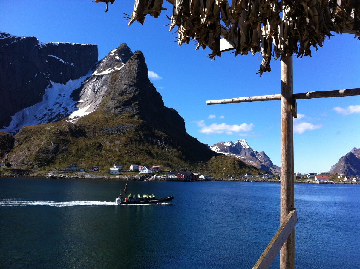 Lofoten Bed & Breakfast Reine - Rooms & Apartments Exterior photo