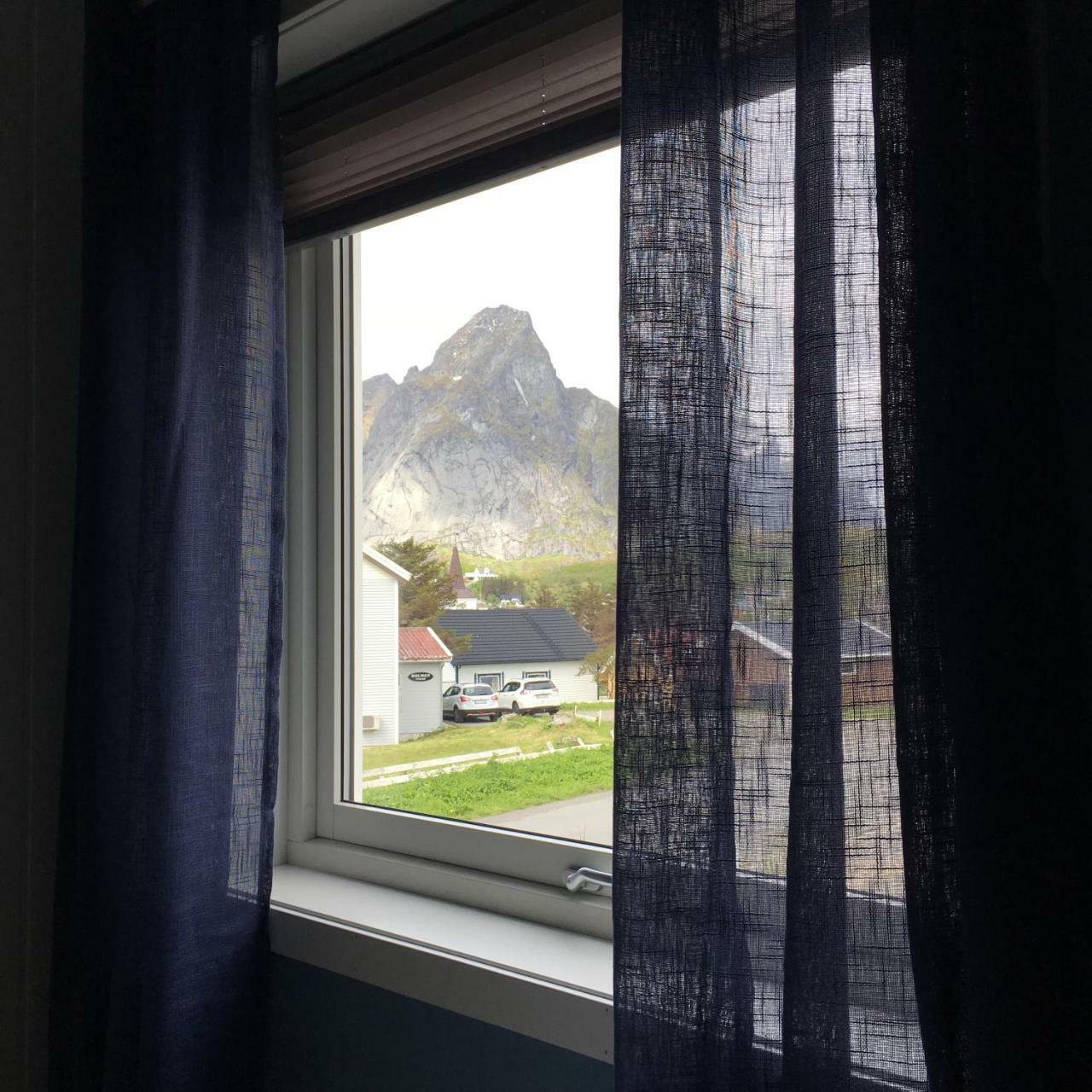 Lofoten Bed & Breakfast Reine - Rooms & Apartments Exterior photo