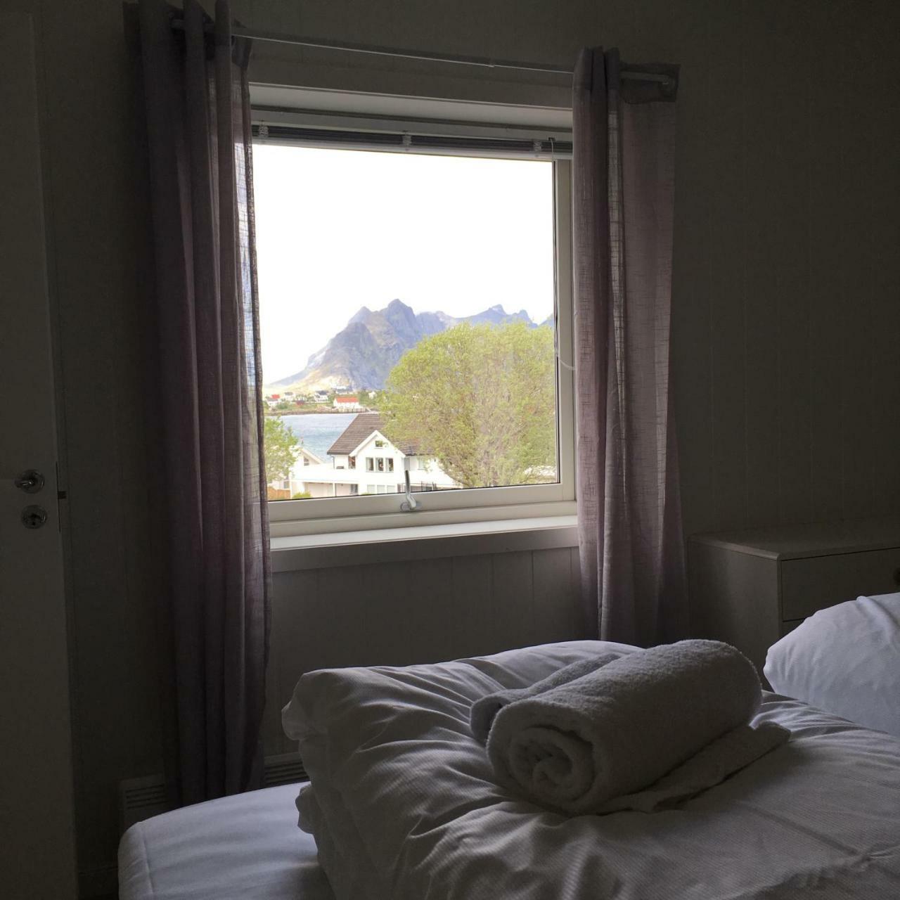 Lofoten Bed & Breakfast Reine - Rooms & Apartments Exterior photo